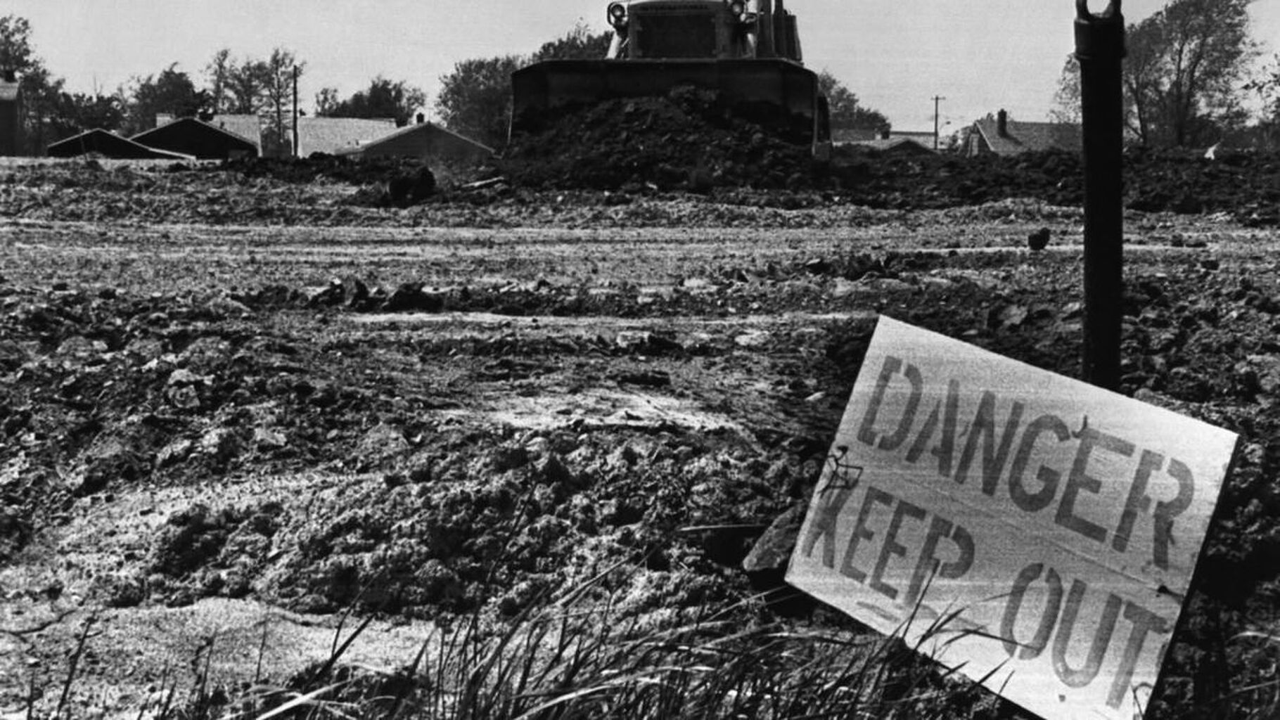 Toxic Waste in the Neighborhood: The Love Canal Disaster