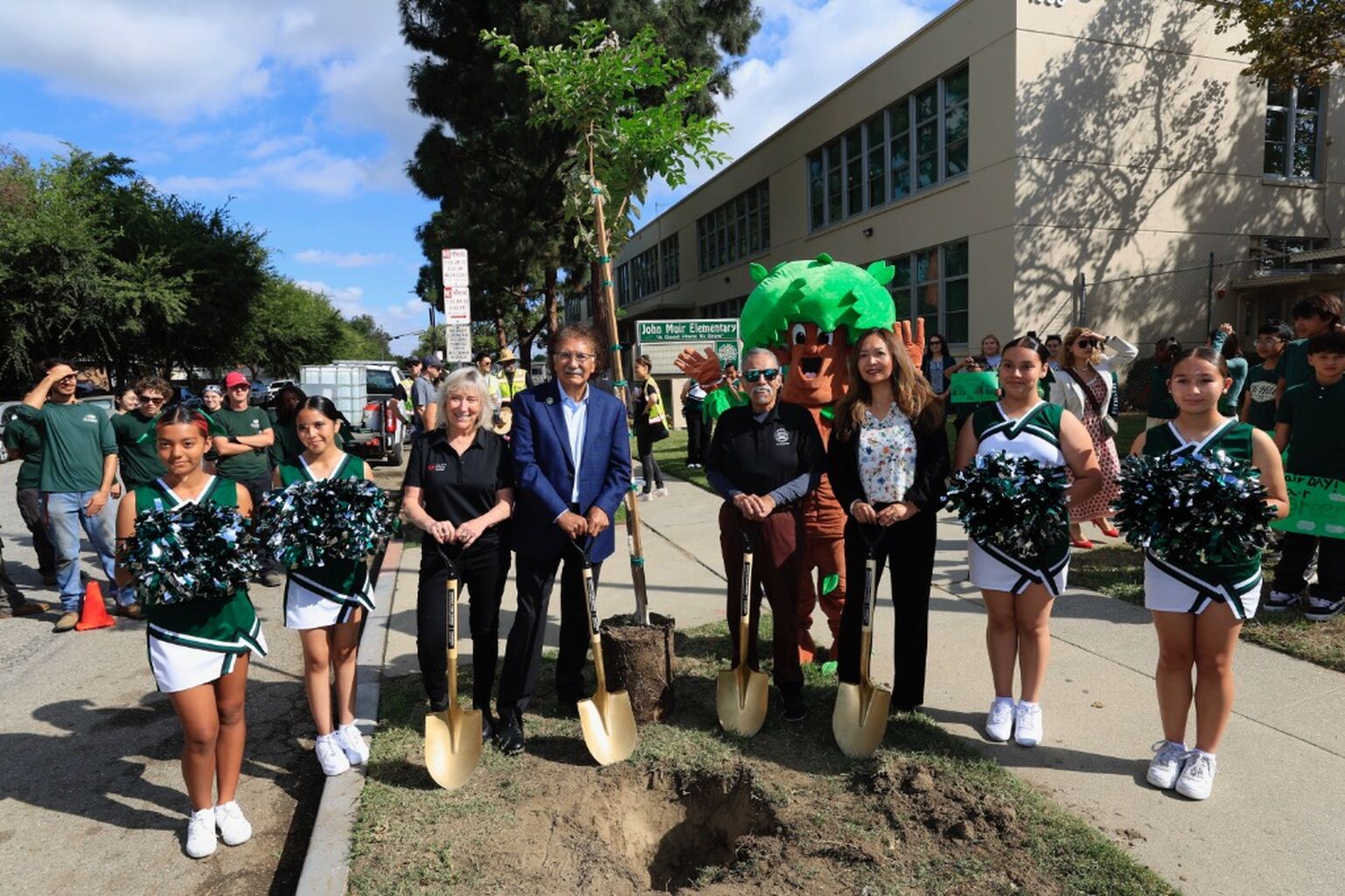 Tree Planting For CA Clean Air Day