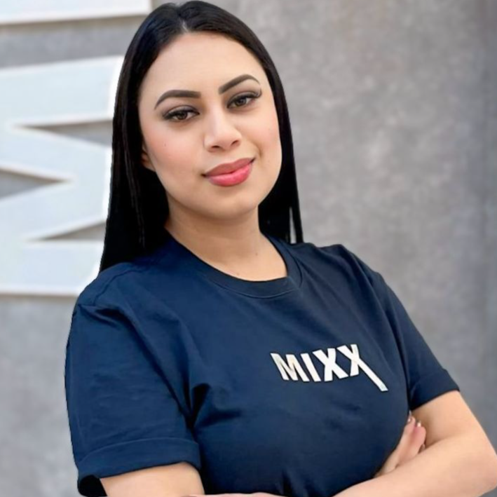 JAQUELINE - CONSULTORA