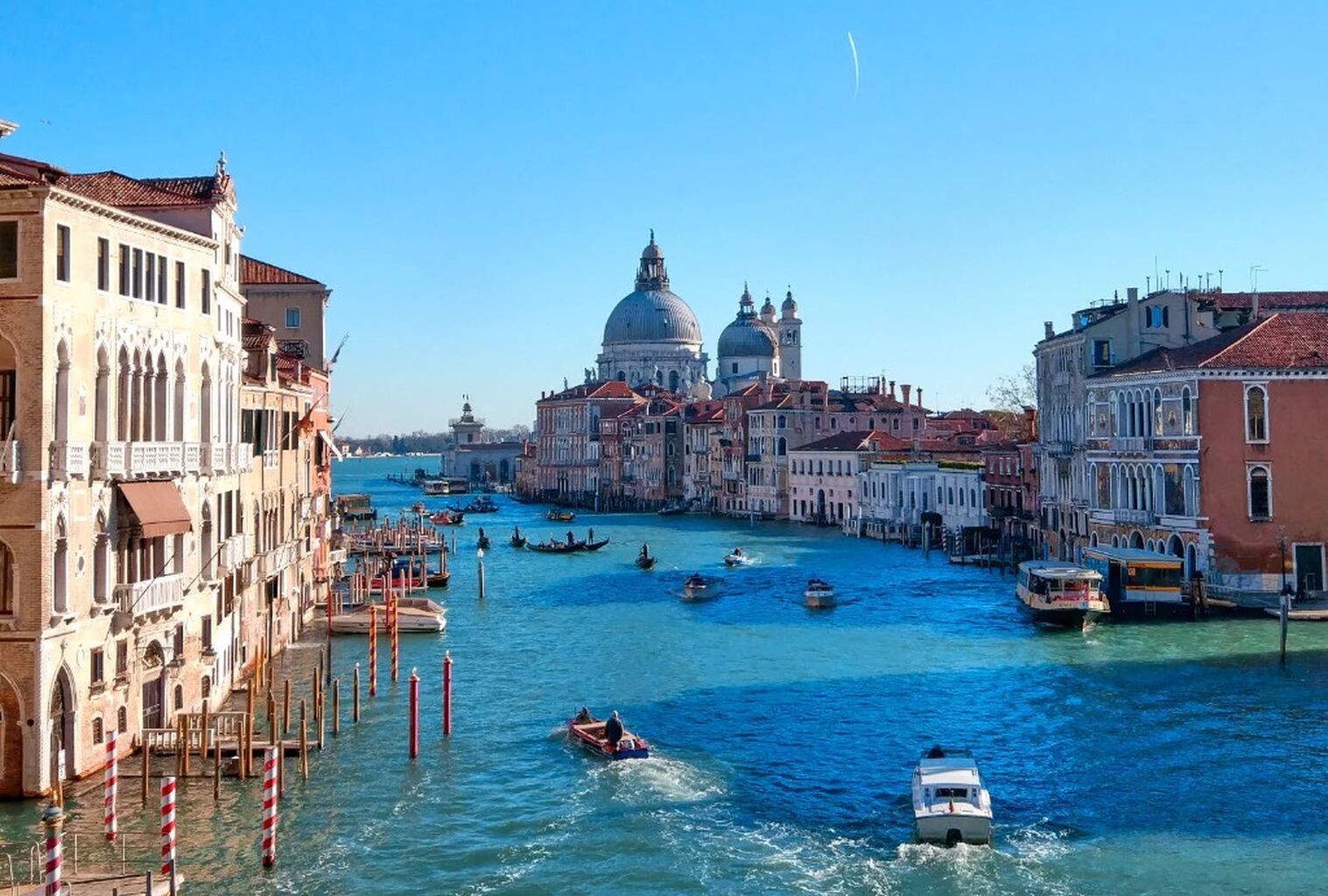 2024 // Tripsteer (DE) >> "Der ultimative Venedig-Guide: Italienische Palazzi, Luxuri&ouml;se Basiliken und Kunst durch die Jahrhunderte." By Alexandra Borisovskaya