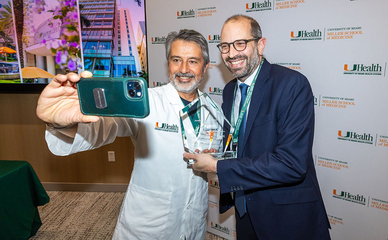 Celebrating Faculty Excellence: The 2025 Dean&rsquo;s Faculty Awards Ceremony - InventUM