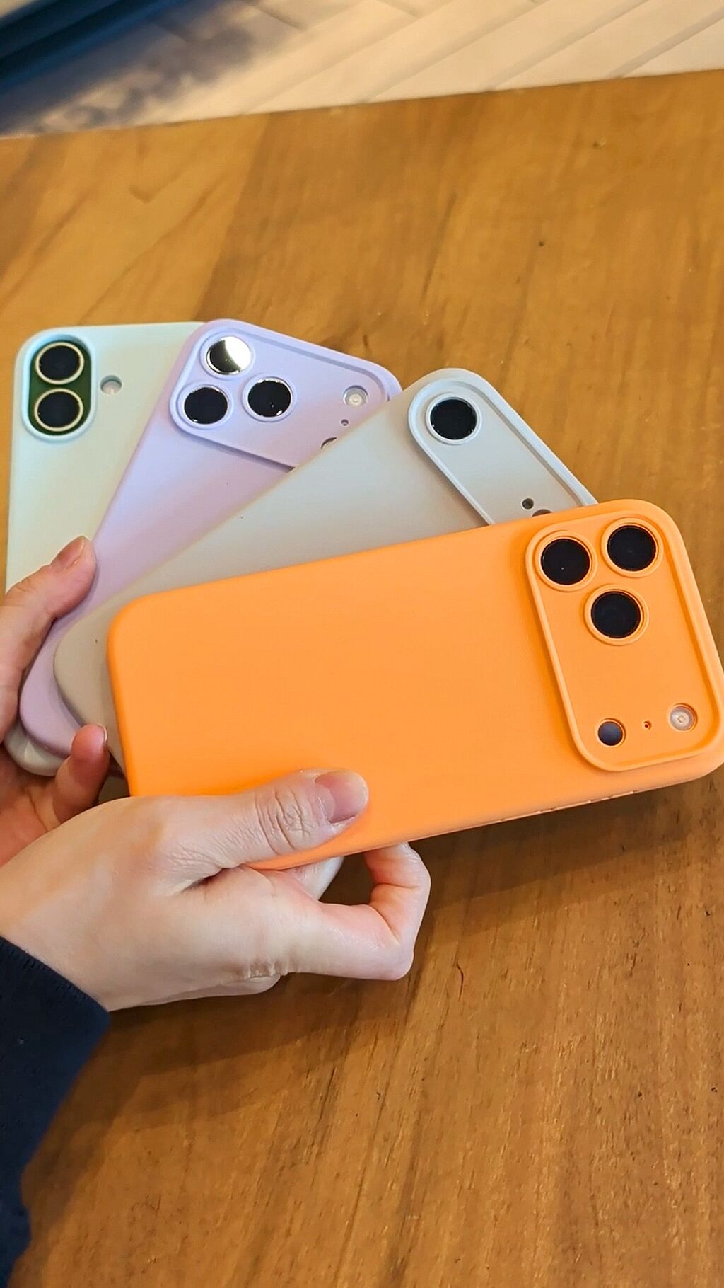 iPhone 17 Pro Max | Silicone Magnetic