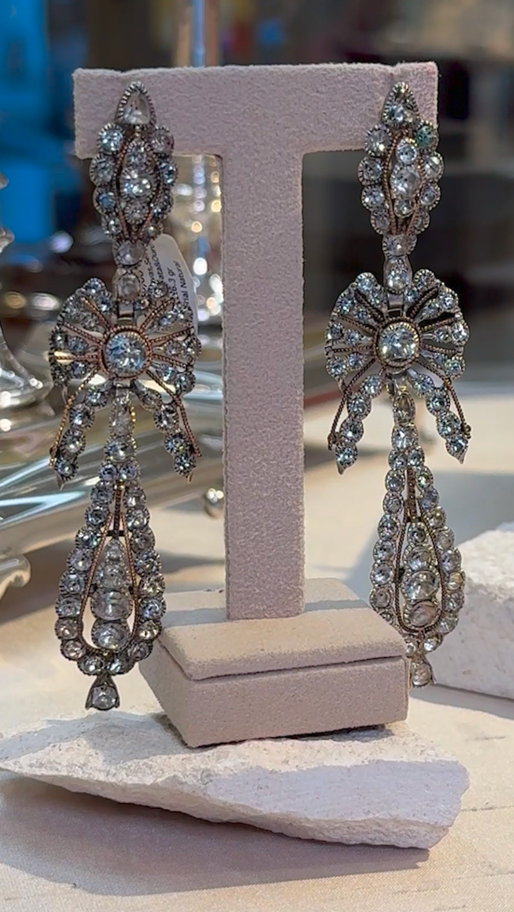 Earrings at Alexandra Matias