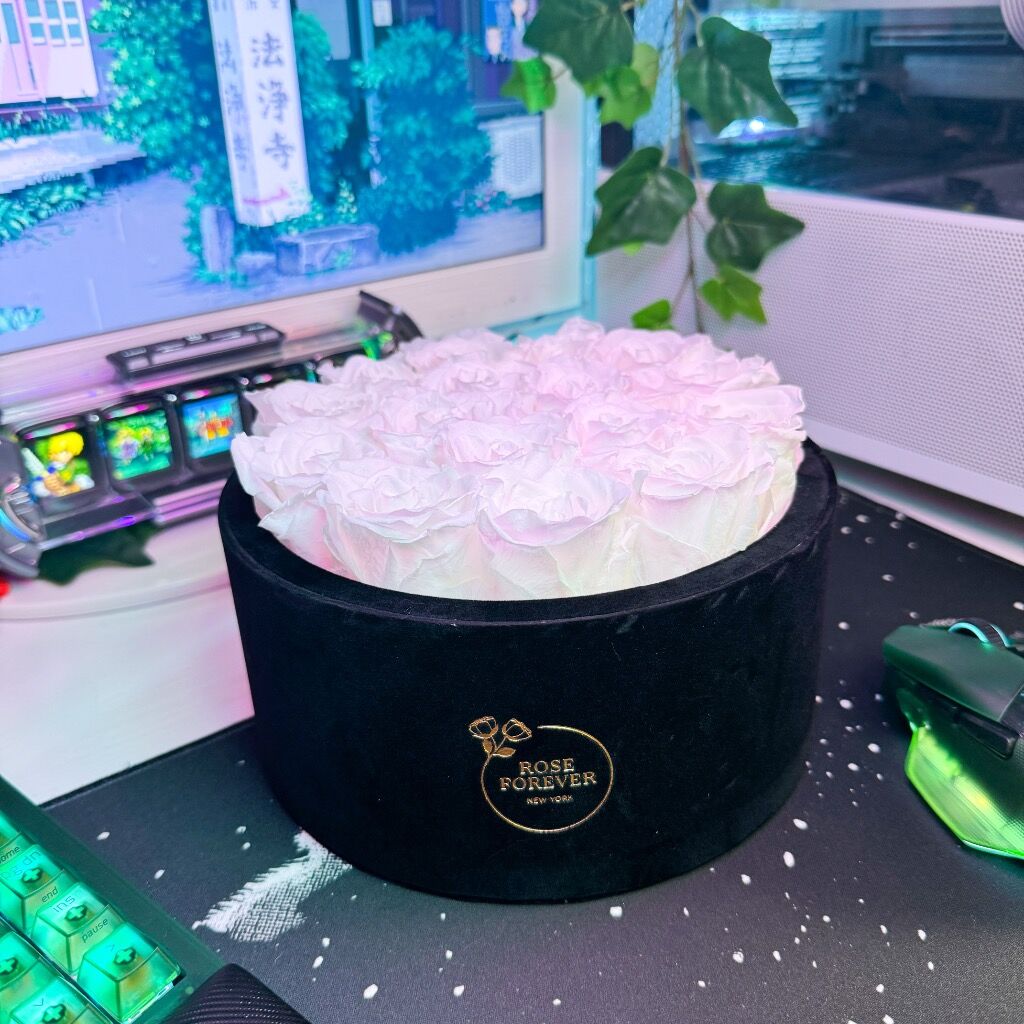 Rose Forever - Discount Code: Eleeloo