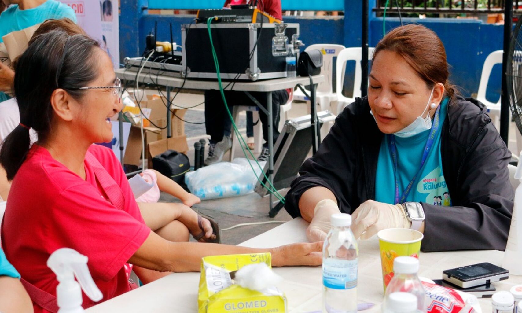 Watsons employees volunteer for meaningful causes, strengthening commitment to community care