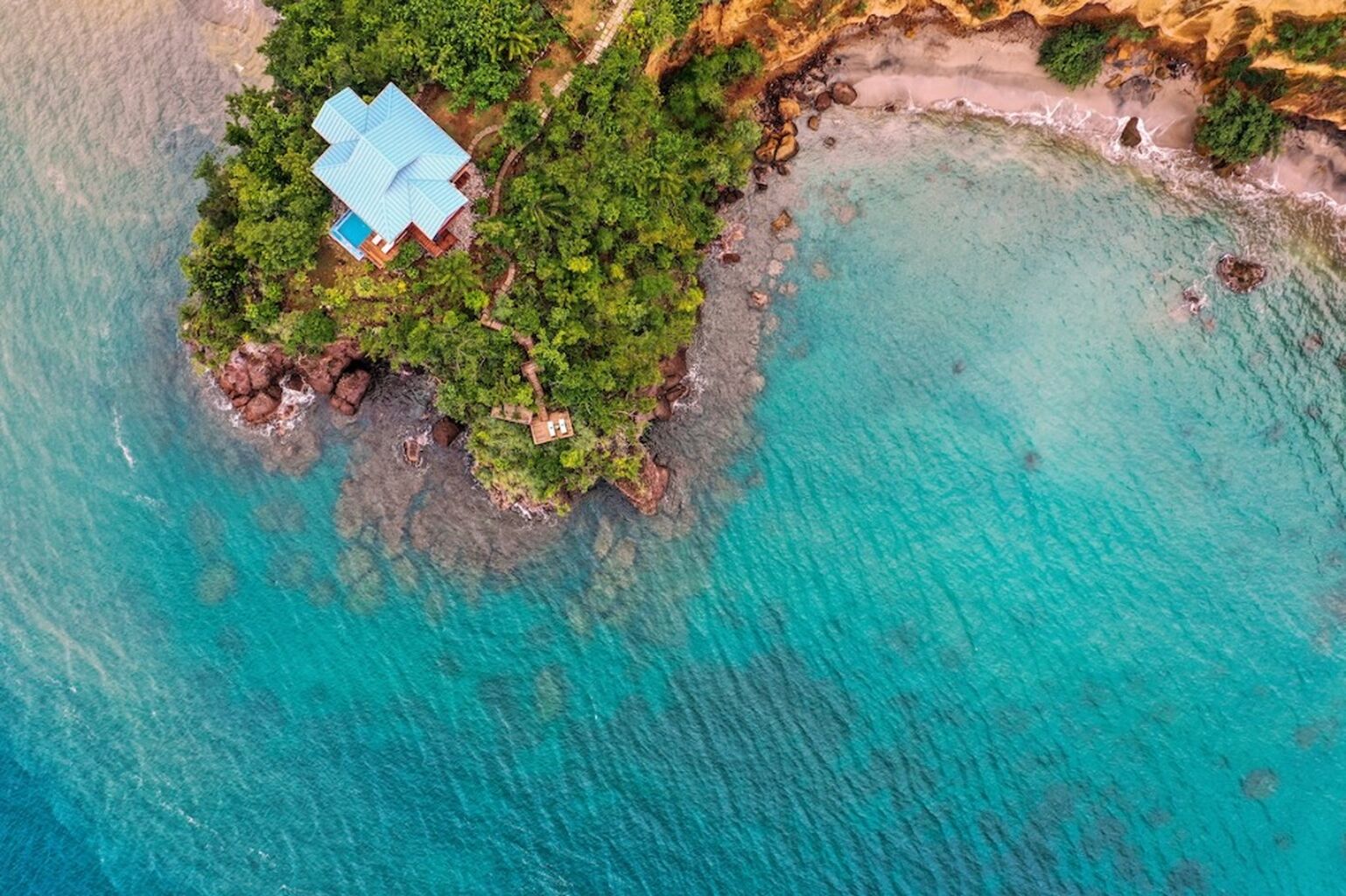 Contour Airlines Announces Jet Service to Dominica, Opening New Same-Day Connections to Major U.S. Cities 