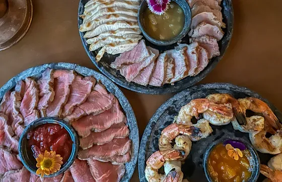 🎟️ Restaurante Girat&oacute;rio - Cupom OVIAJANTE com 5% de cashback