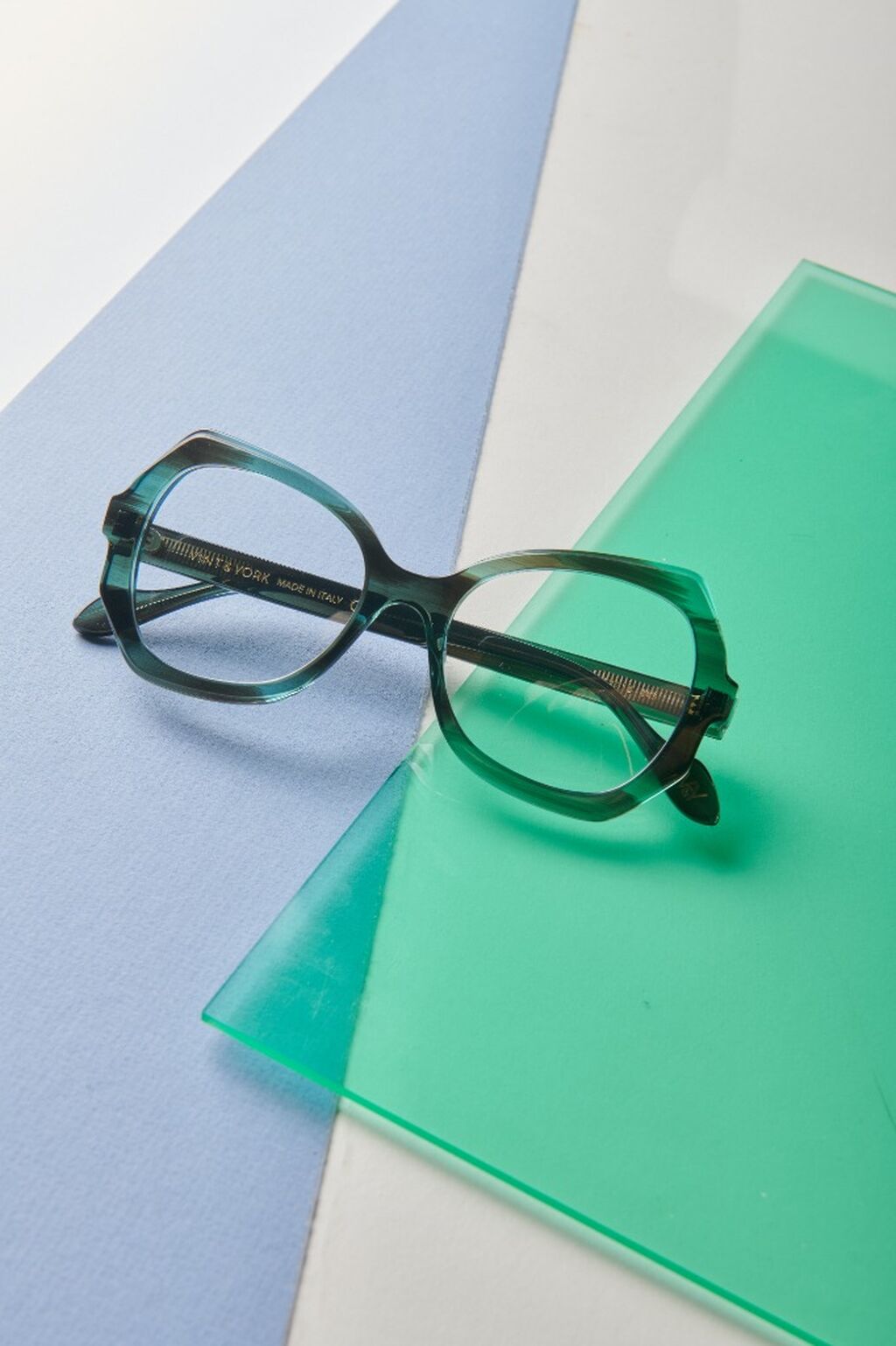 Try On Frames Virtually