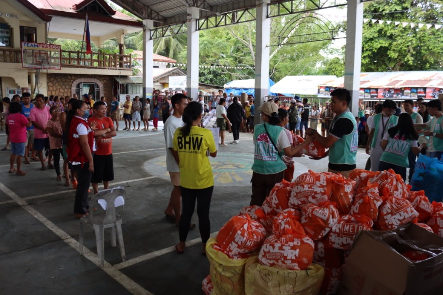Vicsal Foundation extends P1.1M aid to quake-hit Northern Cebu, with more relief underway