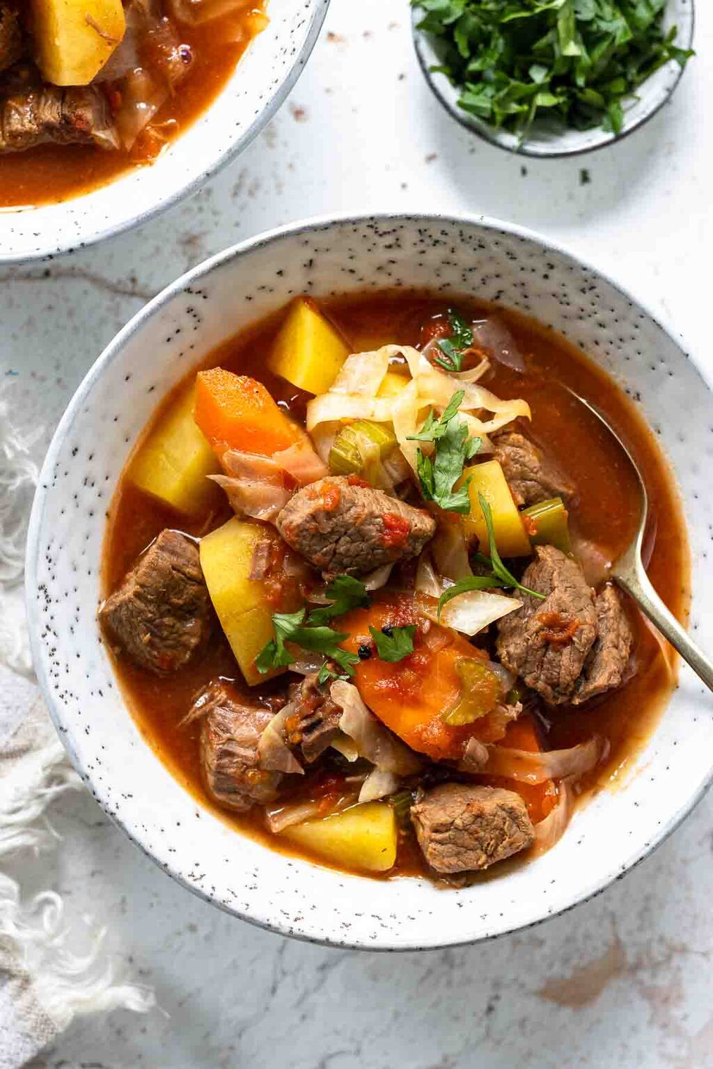 Bauerntopf mit Rindergulasch | Einfaches Eintopf Rezept | Elle Republic