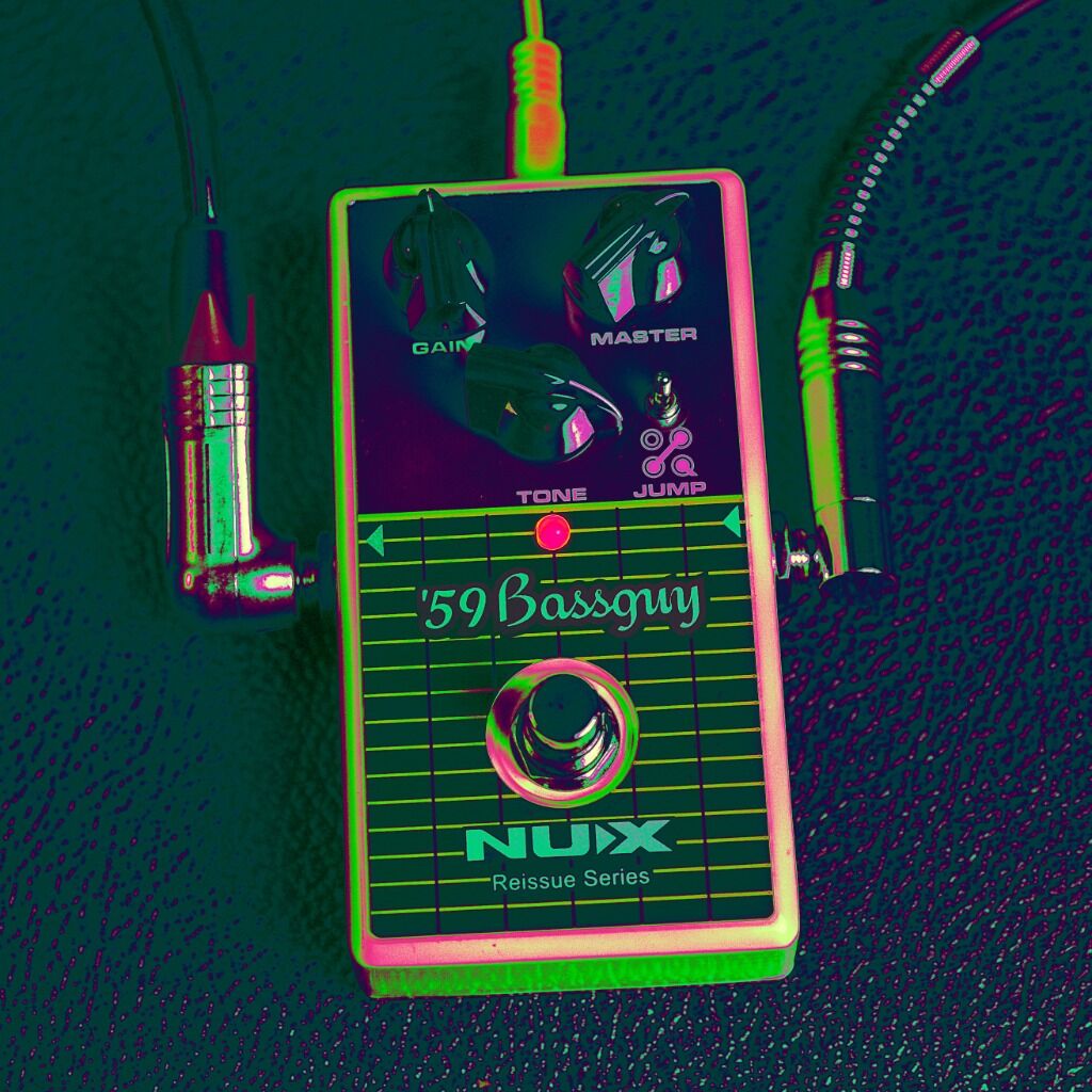 Nux '59 Bassguy - vintage Fender Bassman in a box