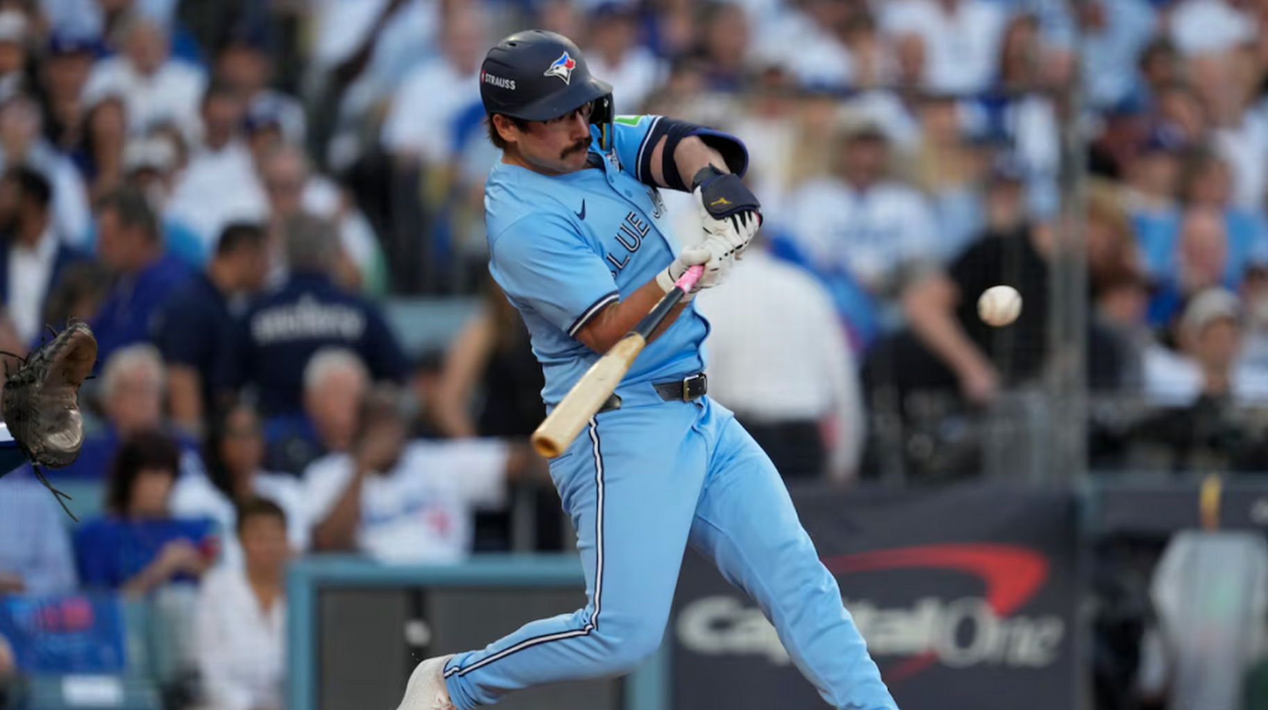 Davis Schneider's dad filmed his now-famous Game 5 home run and it couldn't be more pure