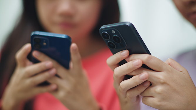 Youth-led framework addresses teens&rsquo; mental health and social media use