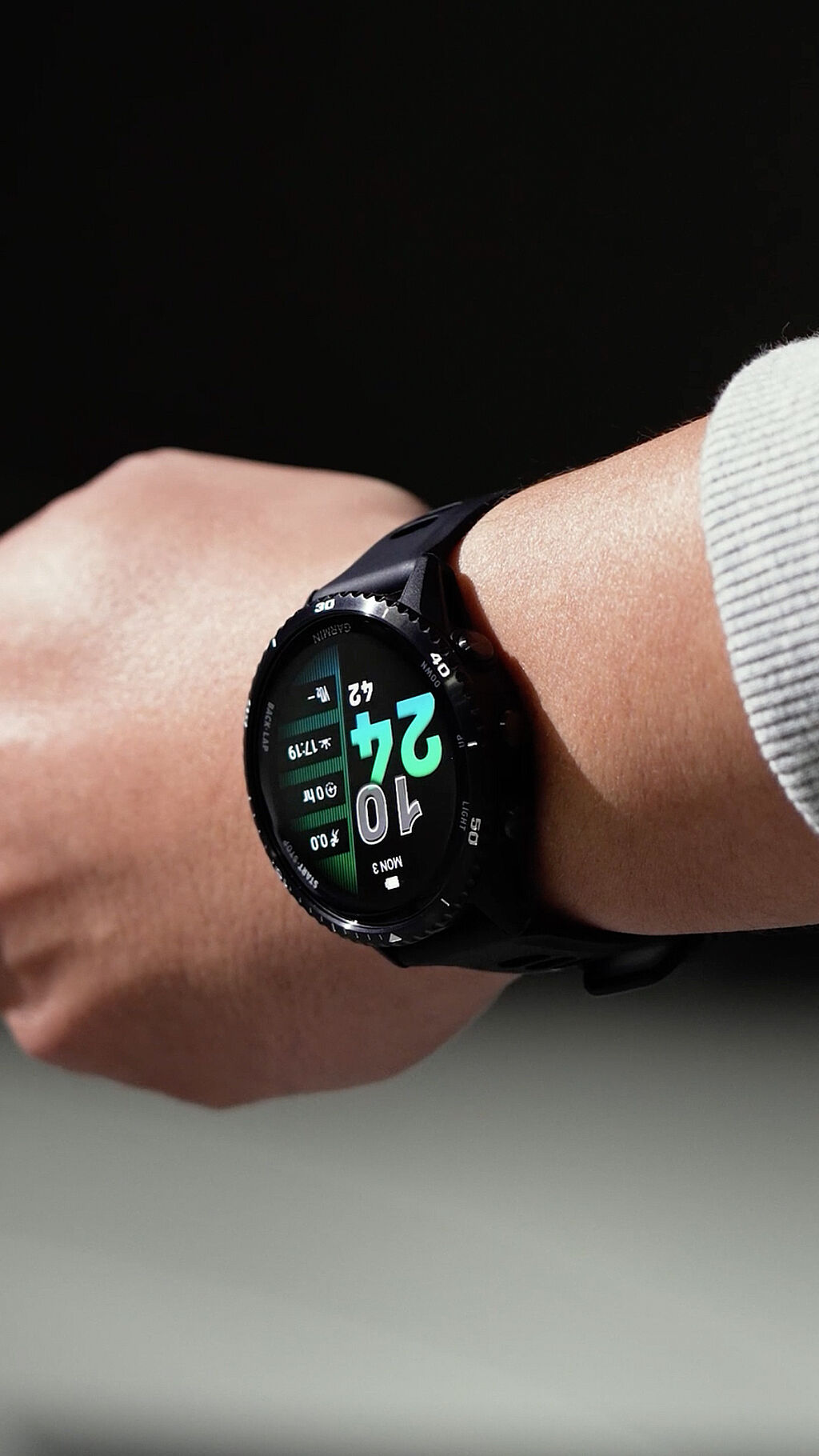 Garmin Forerunner 970 | Bezel Styling