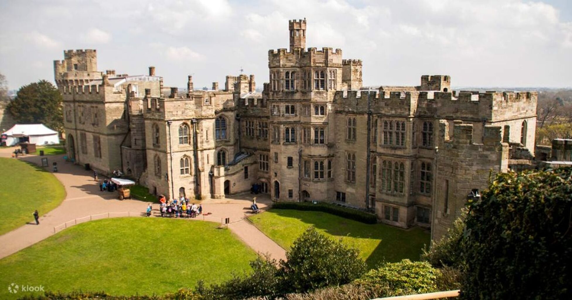 Warwick, Shakespeare's Birthplace, Oxford, and Cotswolds Day Tour