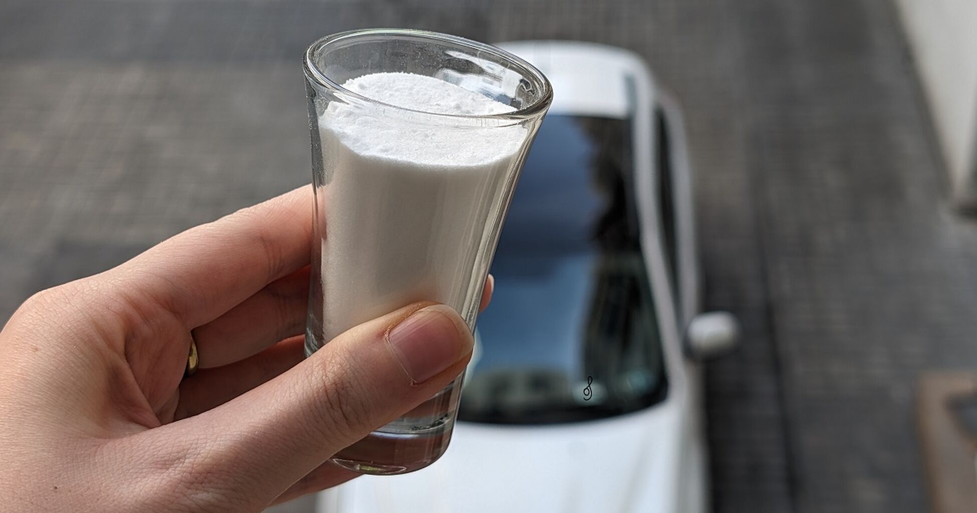Put 1 Glass of Salt in a Car: Surprising Hack Every Driver Needs to Know
