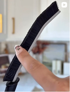 Long Crevice Cleaning Brush