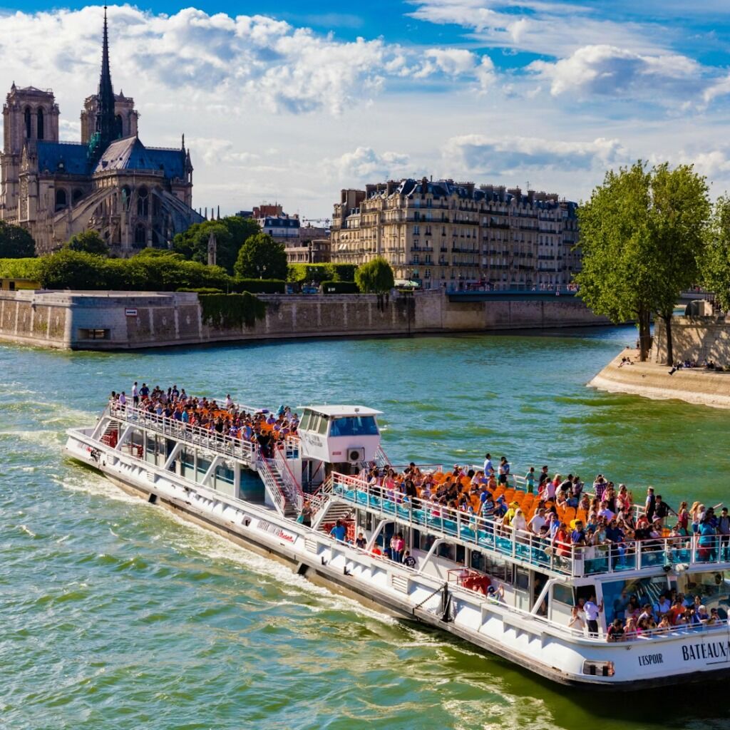 Seine River Cruise Ticket by Bateaux Mouches From &euro;15.30