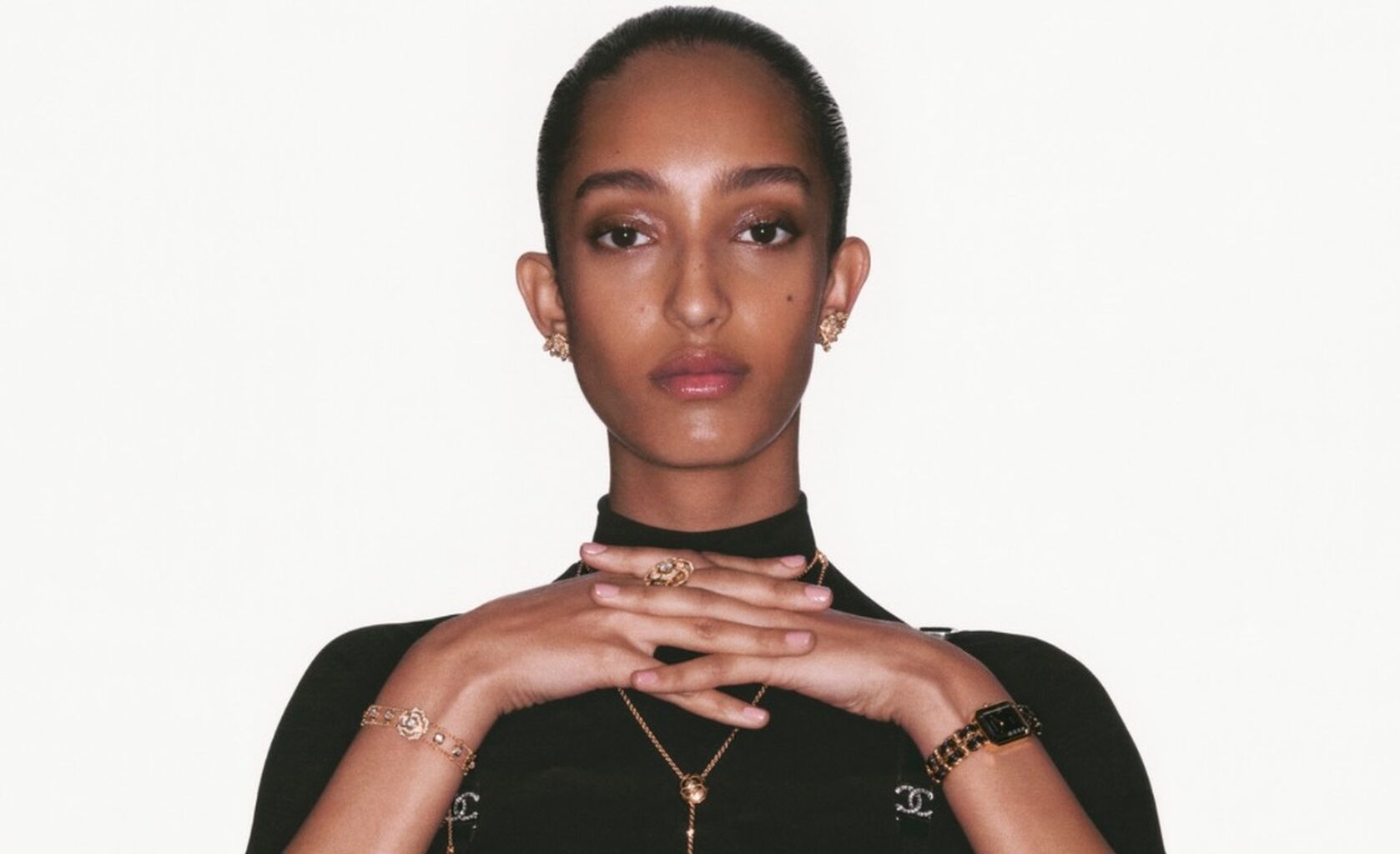 CHANEL Holiday Spirit: Dreams Unwrapped