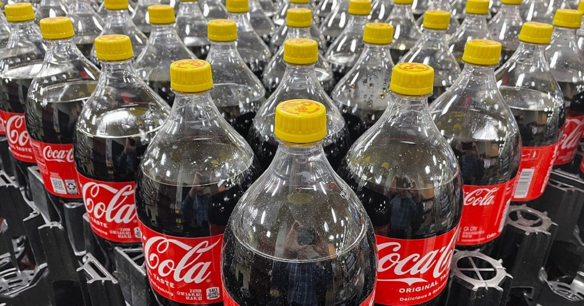 The Secret Behind Coca-Cola&rsquo;s Yellow Bottle Caps