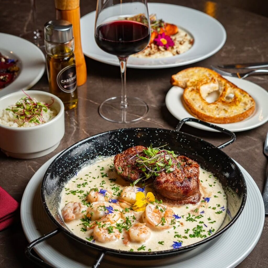 Men&uacute; Cabernet