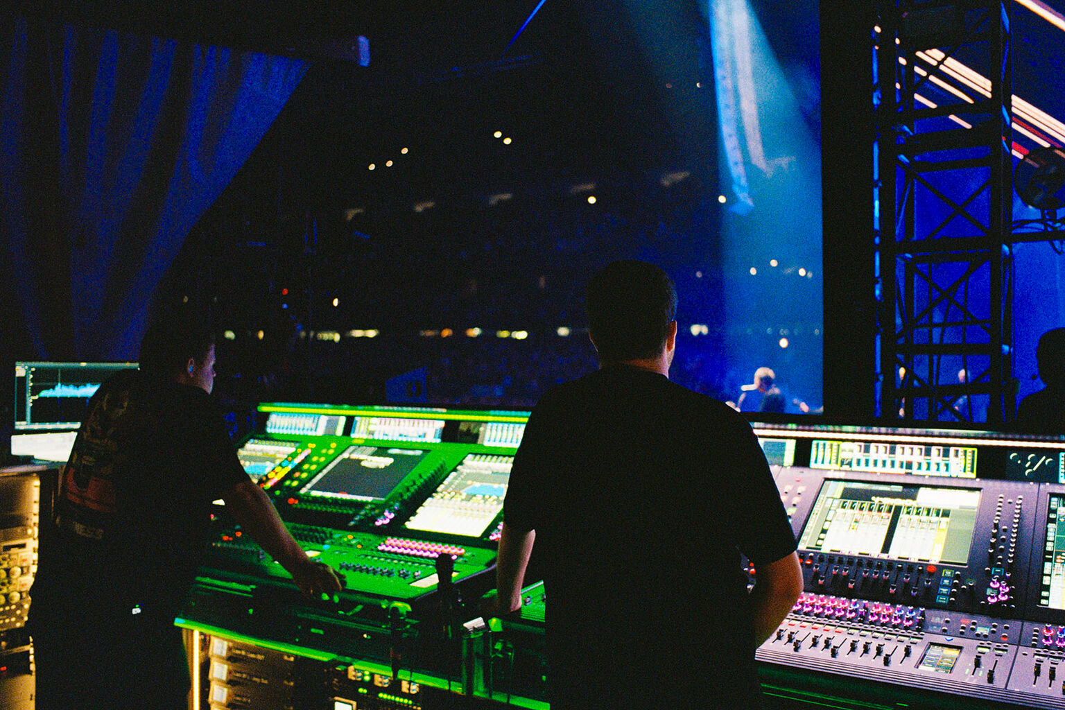 Oasis Tour