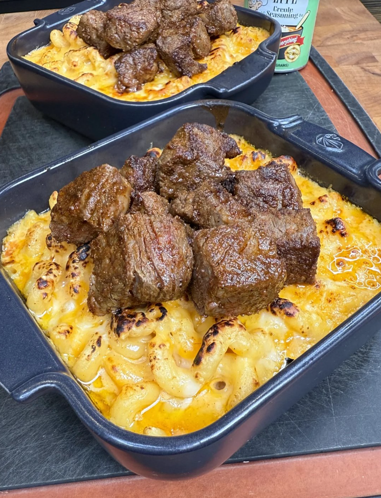 Steak Bites with Mac n Cheese