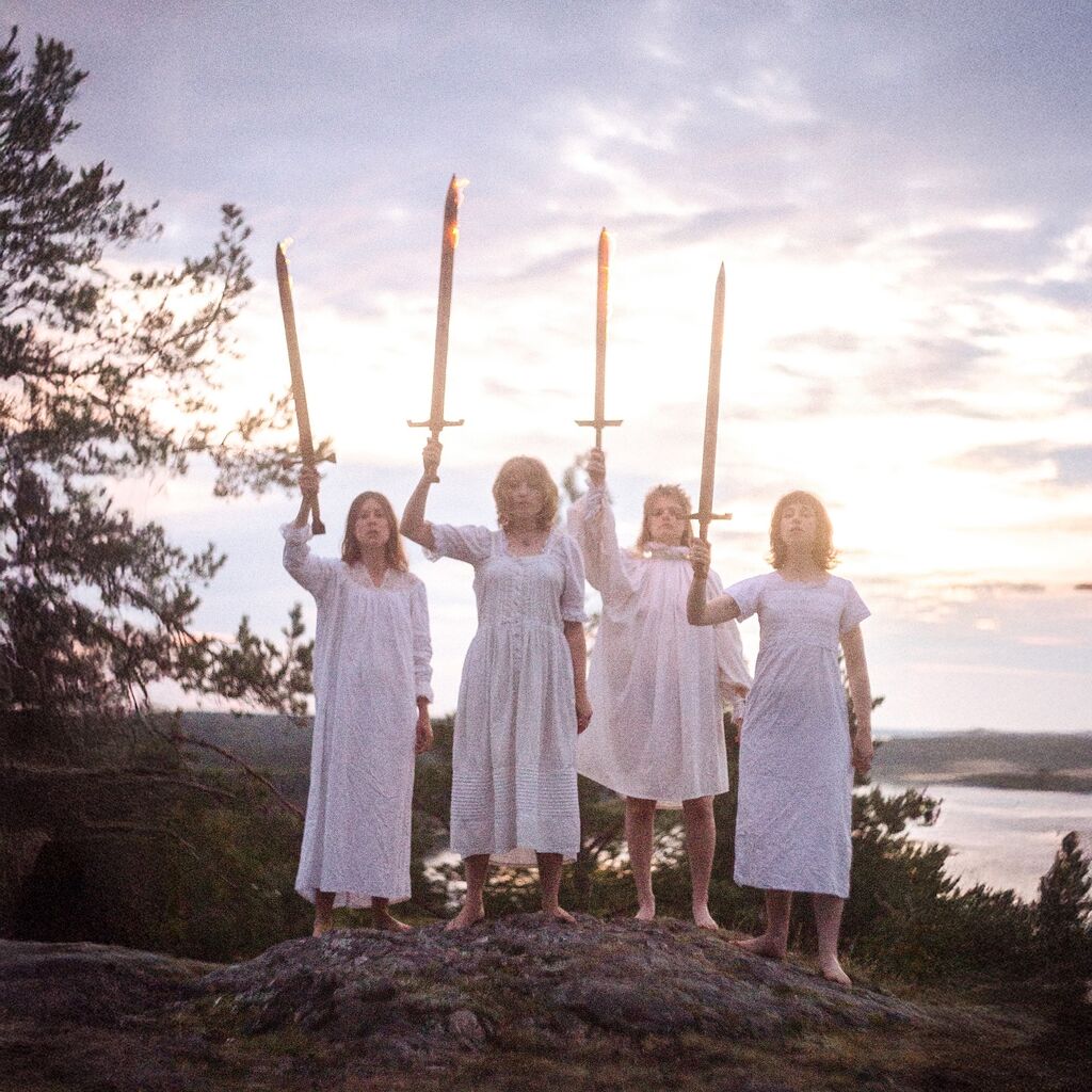 The New Eve is Rising - Dinked Edition