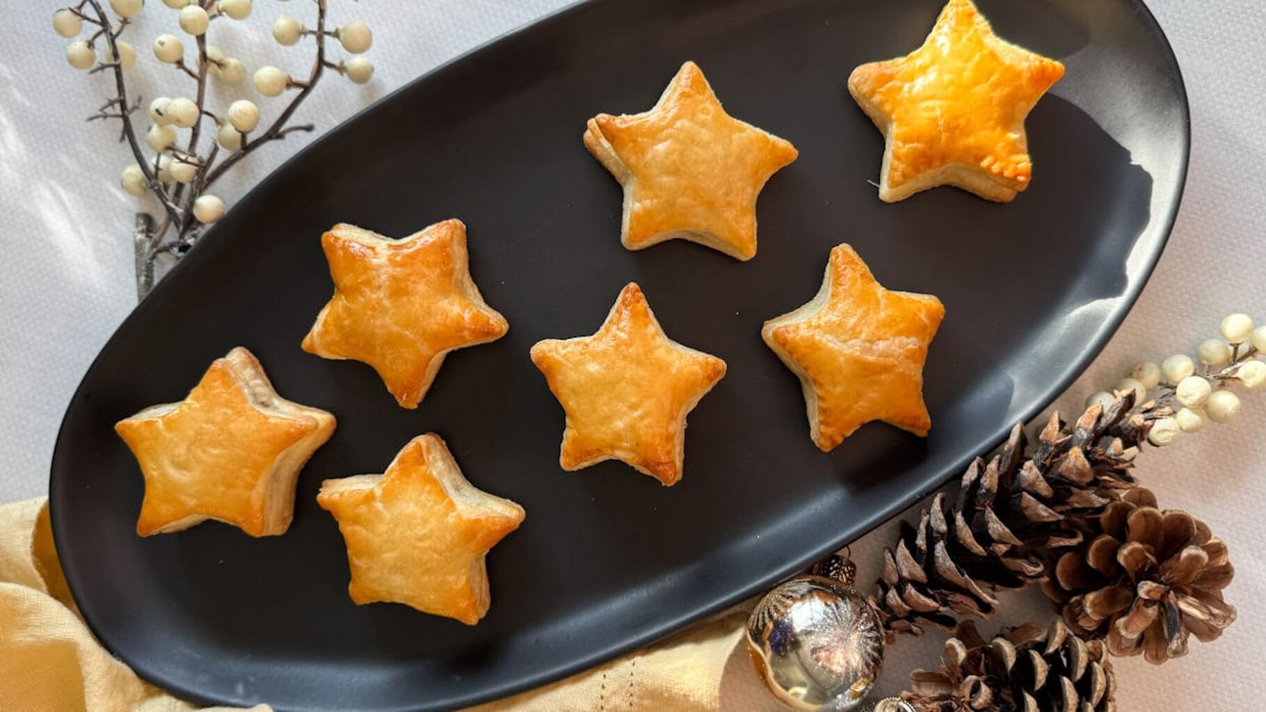 Feuillet&eacute;s &eacute;toile de No&euml;l aux champignons 