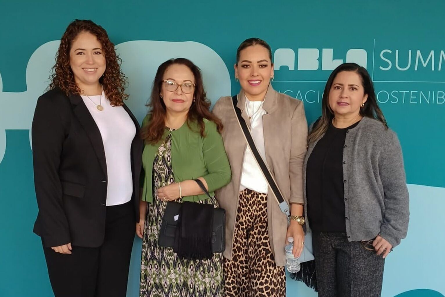 Red Aprende en HABLA Summit 2025 - redaprende.mx