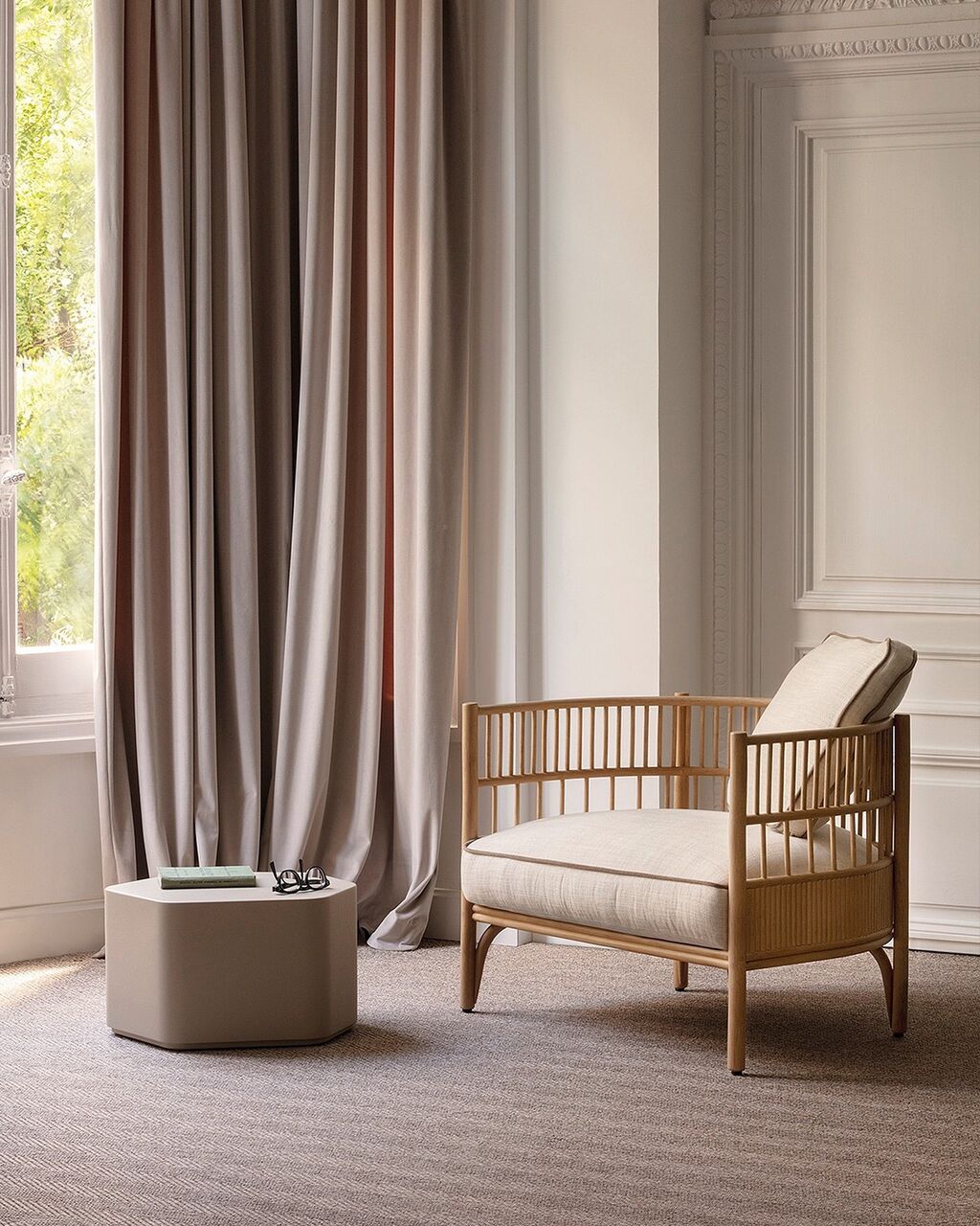 Cadenza combines craftsmanship with humility, simplicity, reshaping the idea of luxury.