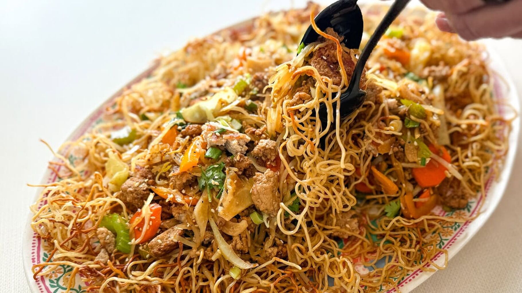 Meilleur chow mein au porc hach&eacute; (moins de 30 minutes)