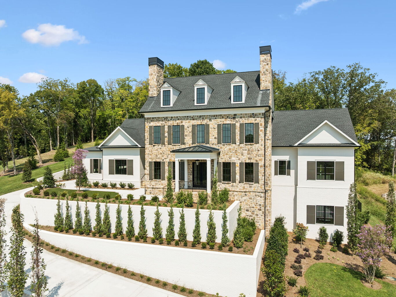 8101 Heirloom Boulevard - Grove Living