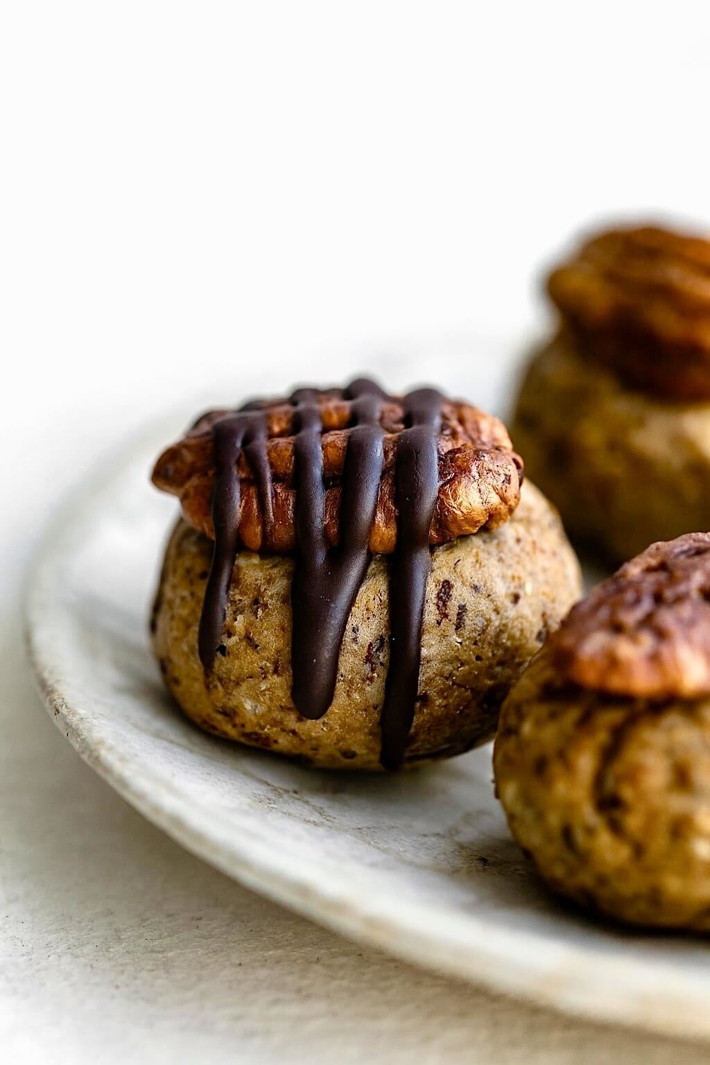 Pecan Pie Balls (No-Bake) - Cotter Crunch