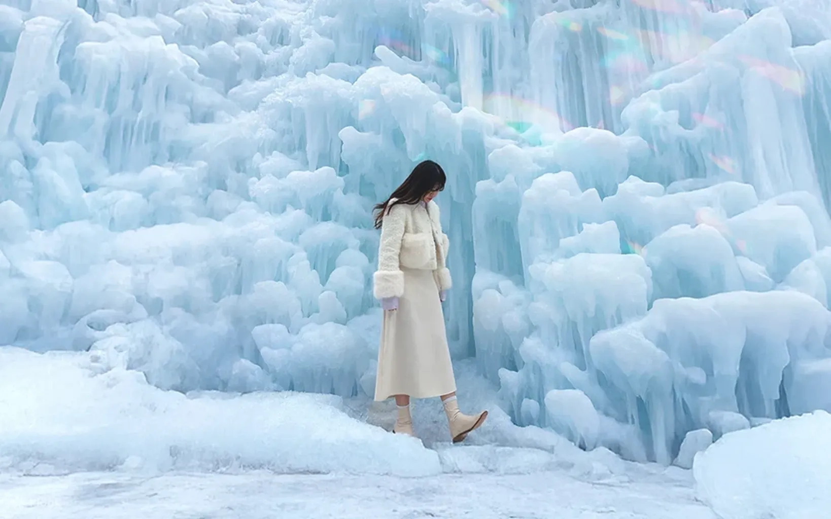 Cheongyang Ice Festival & Nami & Eobi Ice Valley & Strawberry Tour