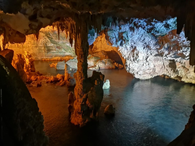 Alghero, l&rsquo;anima catalana della Sardegna: un viaggio tra mare, storia e sapori senza stagione