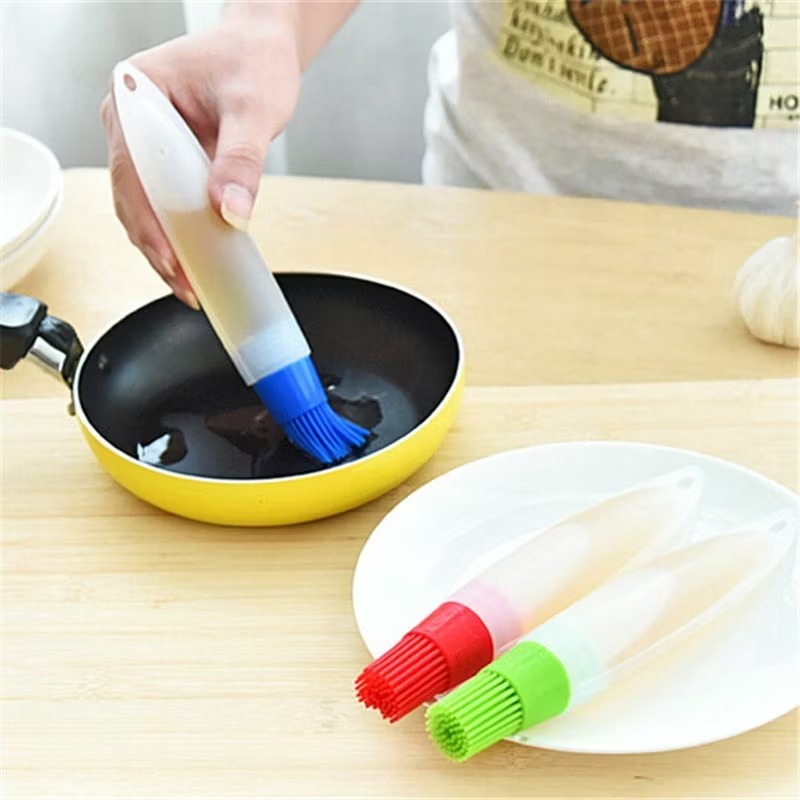 Kitchen Tools Silicone Rubber Oil Dispenser Bottle Brush Basting BBQ Cooking Baking Pancake Bar Griller Brush
