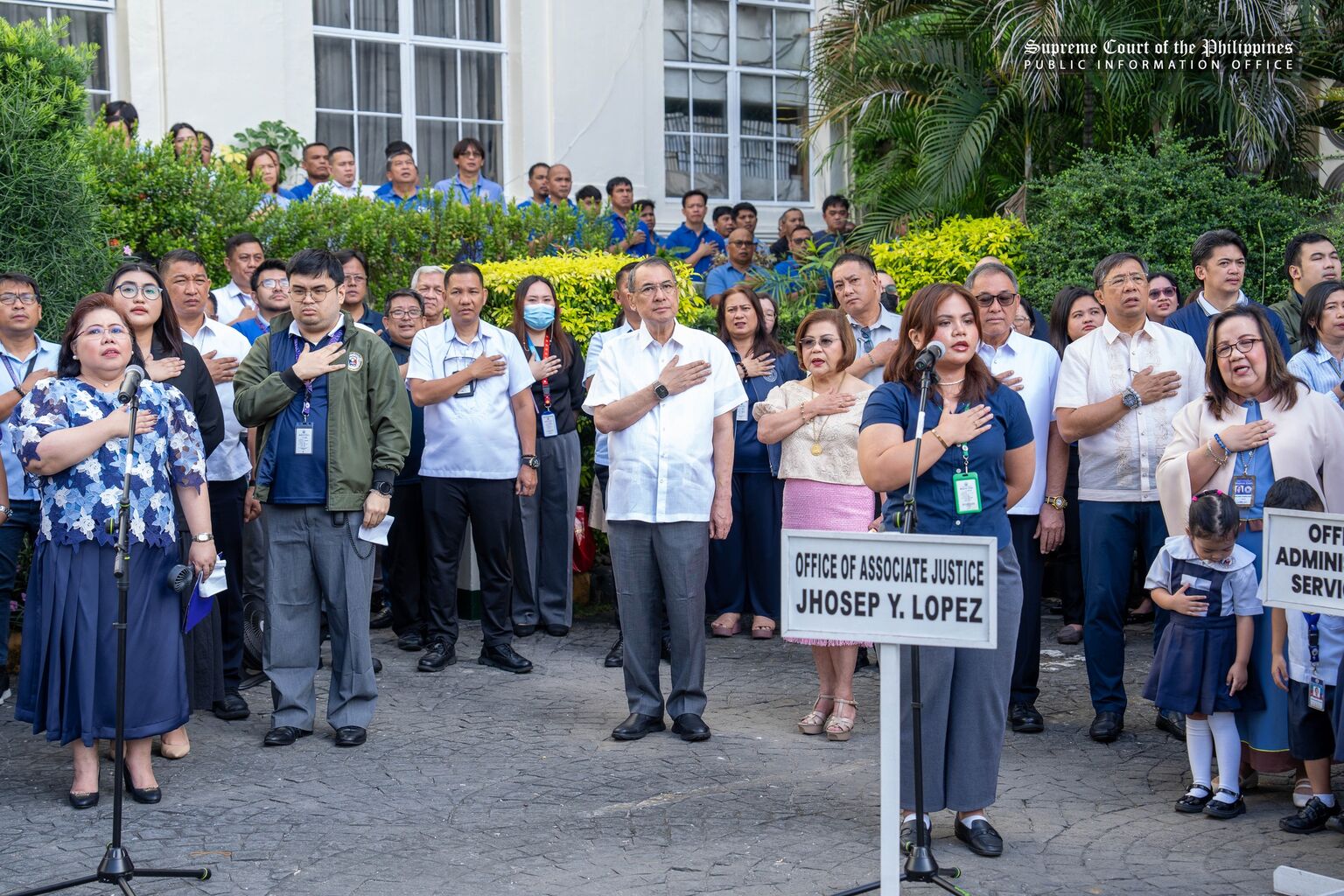 Chief Justice Gesmundo Leads SC&rsquo;s First Flag Raising Ceremony for 2026
