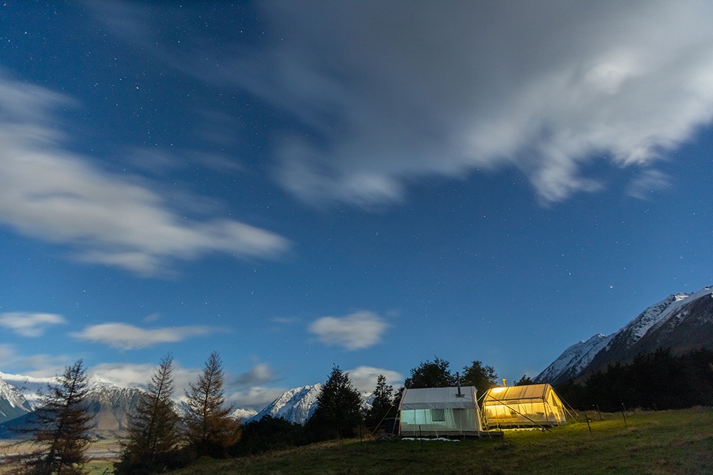 NEW ZEALAND TRAVEL