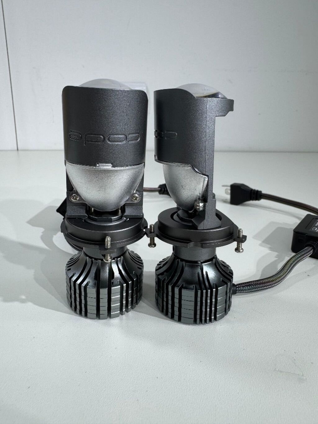 PAR LED PROJETOR H4 4300K  R$:259.00
