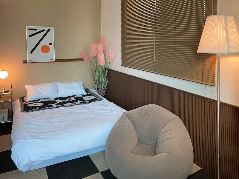 B Jamsil Best Location/Songridan-gil 2 mins/Seokchon Lake 2 mins/25 Pyeong Two-room