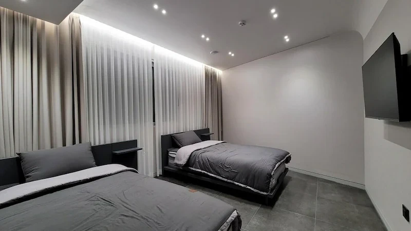 Daegu House of Gallery-Namsan: Suite Room, Many Beds, Room 401