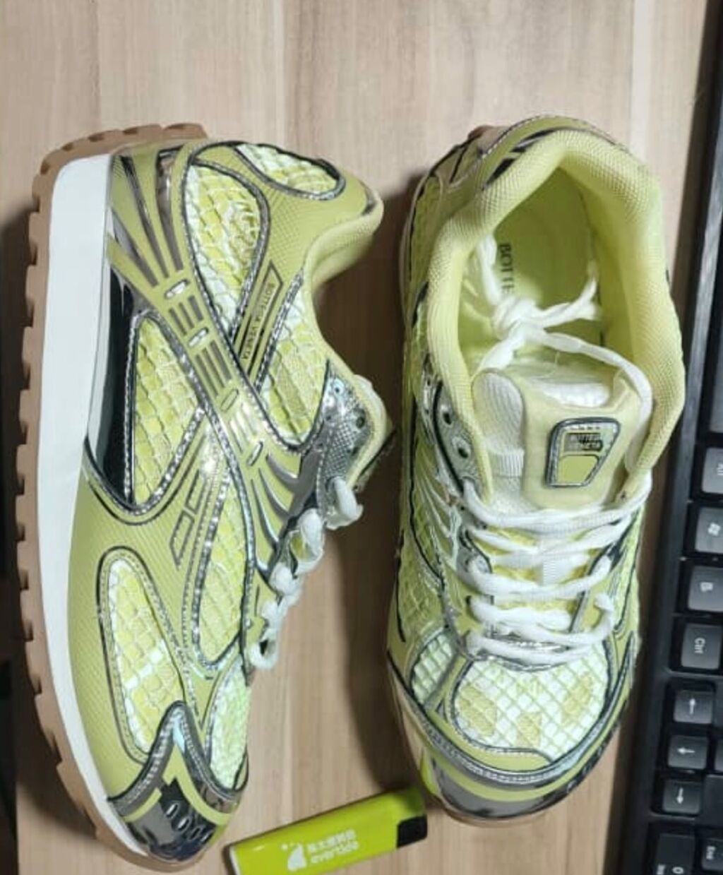 Bottega sneakers