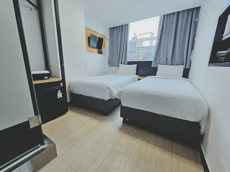 Ekonomy Hotel Myeongdong Premier