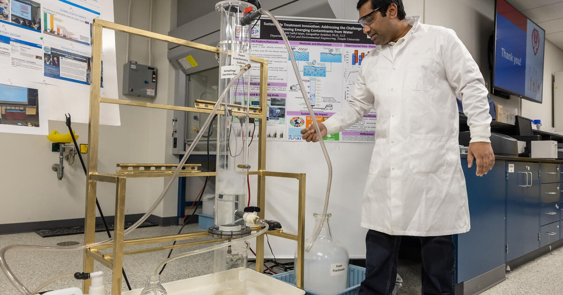 Temple engineers use air bubbles to remove water contaminants