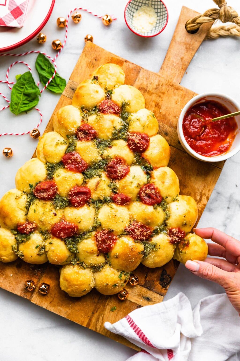 Christmas Tree Pull Apart Bread