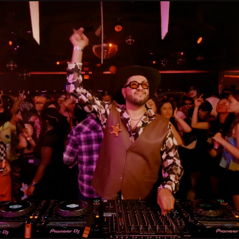 Book Club Radio 🕺🏻✨ Live DJ Set ON YOUTUBE