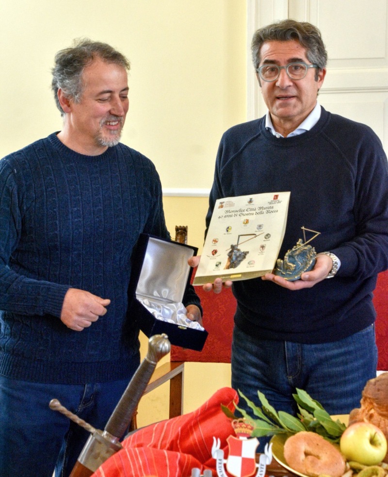 Altamura&ndash;Monselice: consegnata in Comune l&rsquo;opera della Giostra della Rocca e rilanciato &ldquo;Il Piatto di Federico II&rdquo;