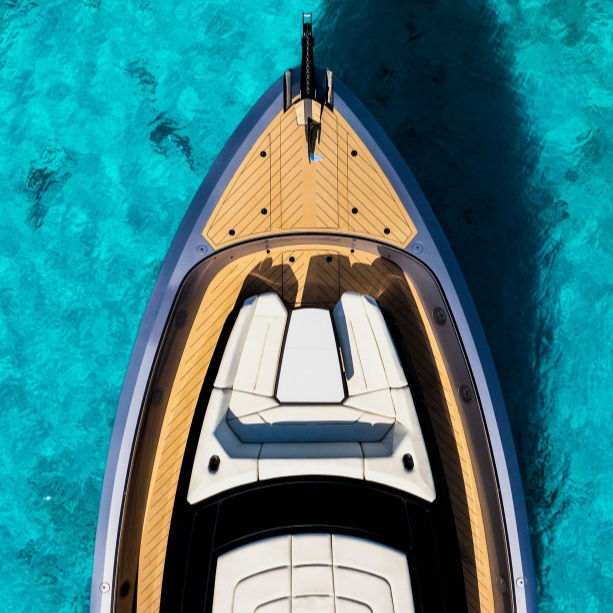 M/Y CHICA BRAVA - Available to Charter