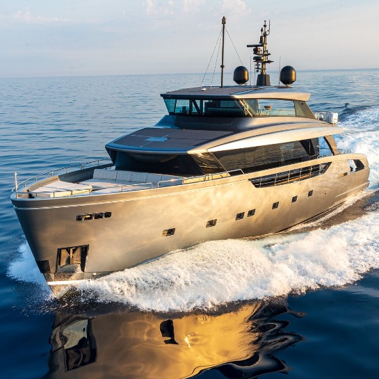M/Y NEW YORK: Available to Charter